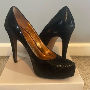 BCBG parade black sandalwood snake heel